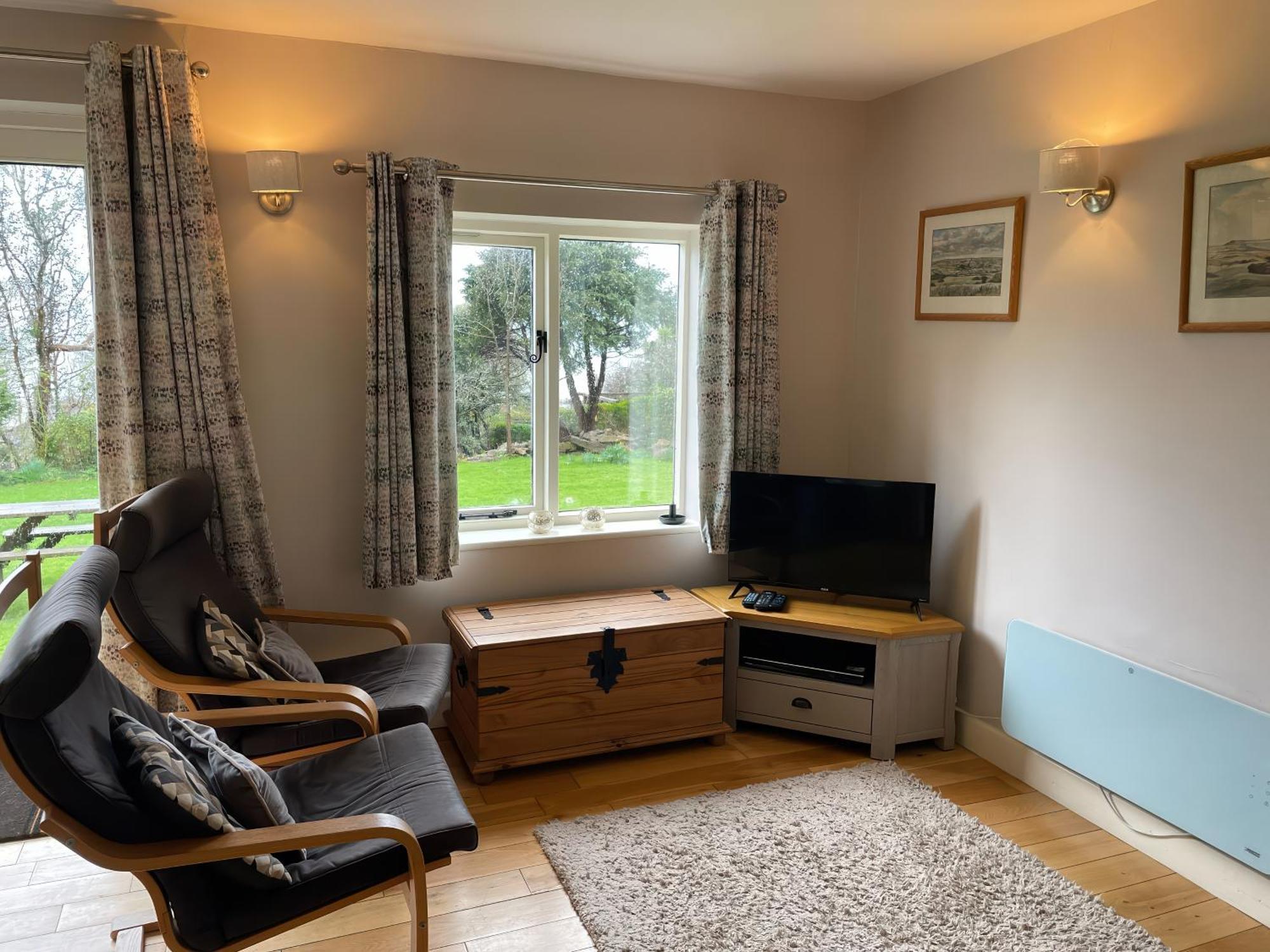Whispering Pines Cottage Swyre 外观 照片